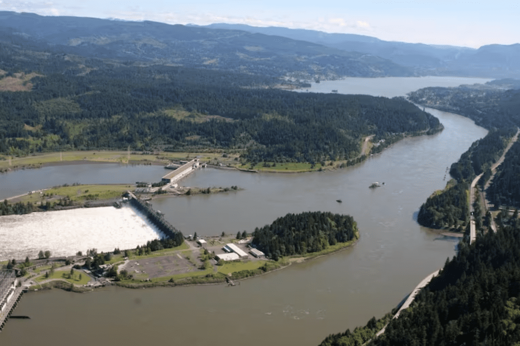 Photo of the Bonneville Dam on the Columbia River